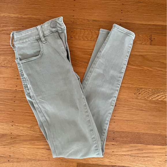 American Eagle Grey High Rise Jegging Jean - Picture 2 of 5